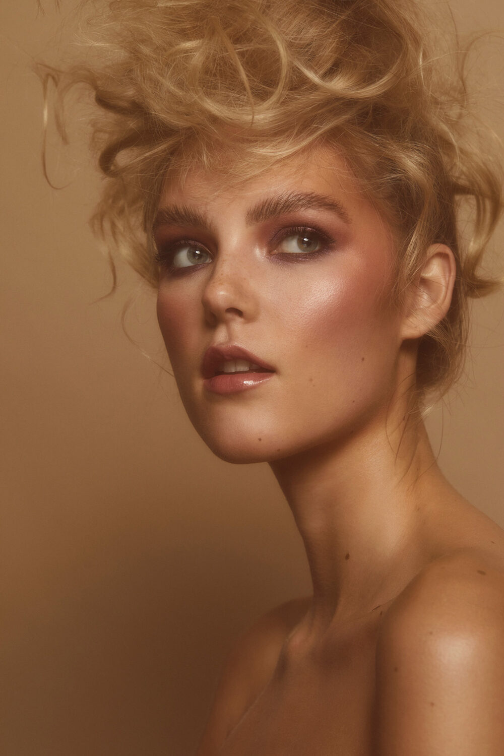 Female model portrait by photographer Emily Teague
